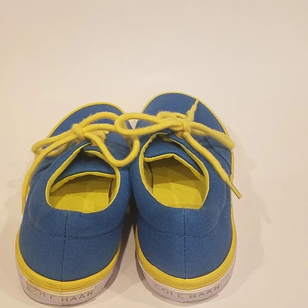 Cole Haan Pinch canvas  Boys moccasins  sz.4,5